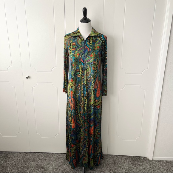 70s Multicolor Paisley Maxi Dress - Picture 3 of 10